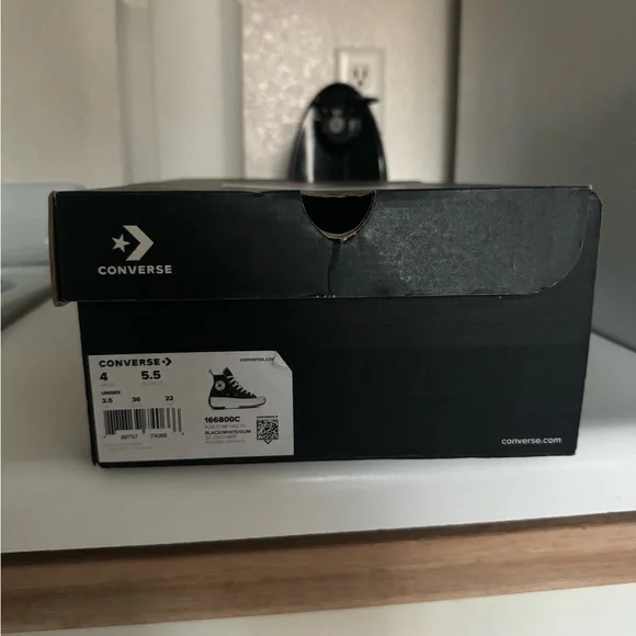 Converse women’s hike size 5.5 men’s 4 - Picture 9 of 9